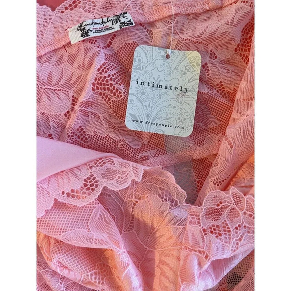 Free People S Pink Lace V-Neck Scallop Trim Adjustable Straps Crop Camisole Top - Picture 6 of 7